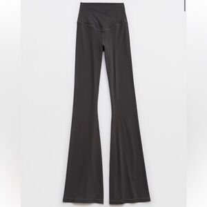 #161. OFFLINE By Aerie Real Me High Waisted Crossover Flare Legging